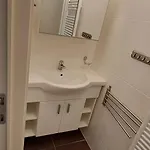 1-slaapkamer - Vlak Bij - Inclusief Parkeerplaats Lejlighed *